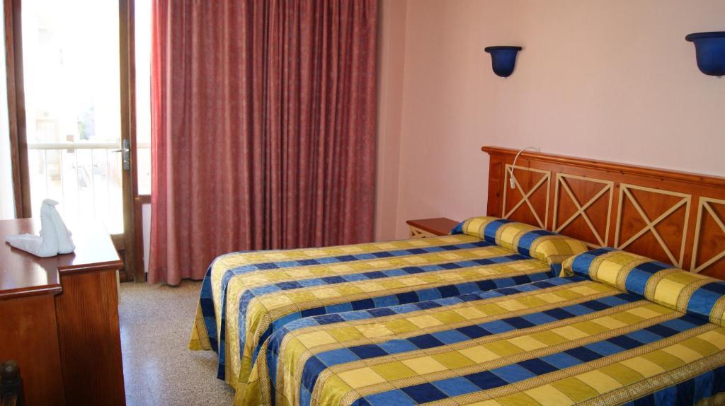Hotel Alfonso Cala Ratjada  Rum bild